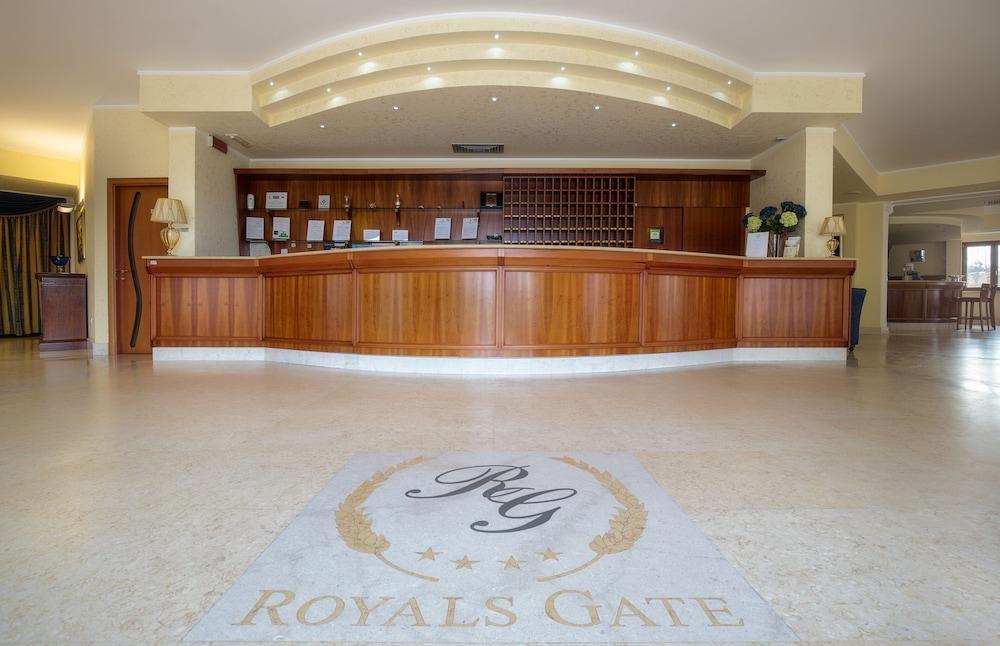 ホテル Royals Gate ローディ・ガルガーニコ エクステリア 写真